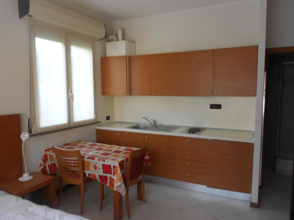 Residence Il Rampicante Monticelli Terme Room photo